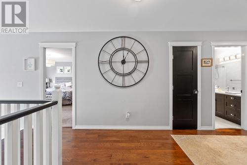 981 16Th Street Ne, Salmon Arm, BC - Indoor Photo Showing Other Room