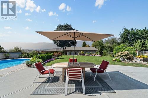 981 16Th Street Ne, Salmon Arm, BC - Outdoor