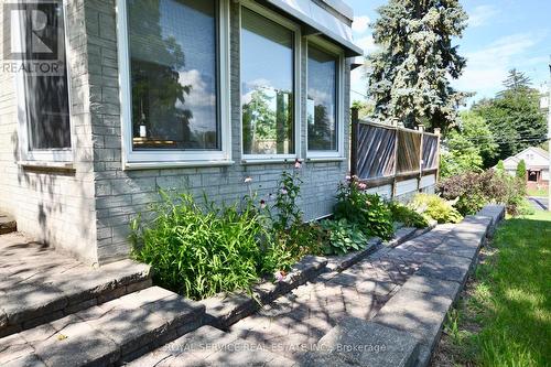 1073 Water Street, Peterborough (Northcrest), ON - Outdoor