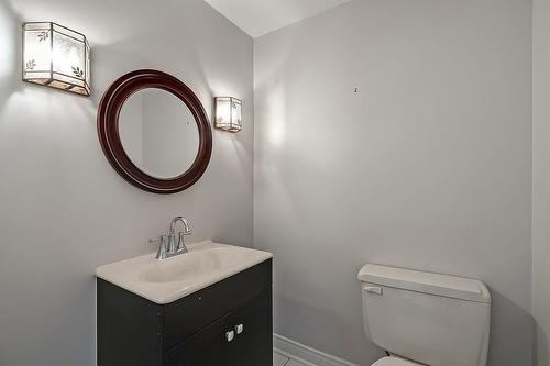 5250 Lakeshore Road|Unit #1009, Burlington, ON - Indoor Photo Showing Bathroom