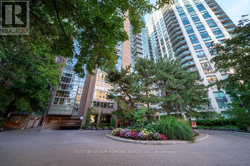 301 - 278 Bloor Street E, Toronto (Rosedale-Moore Park), ON - Outdoor With Facade