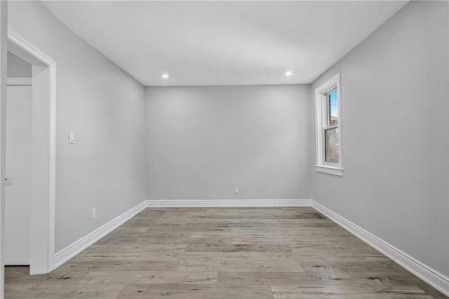 146 Craigroyston Road, Hamilton, ON - Indoor Photo Showing Other Room