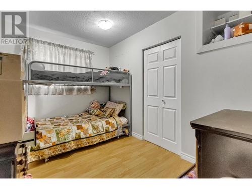 4322 Highland Drive, Prince George, BC - Indoor Photo Showing Bedroom