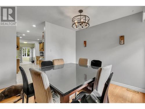 4322 Highland Drive, Prince George, BC - Indoor Photo Showing Dining Room