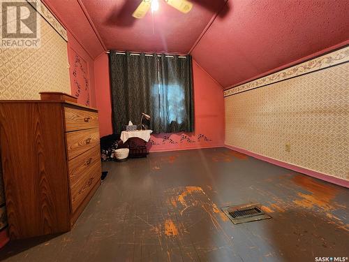 622 King Street, Weyburn, SK - Indoor Photo Showing Other Room