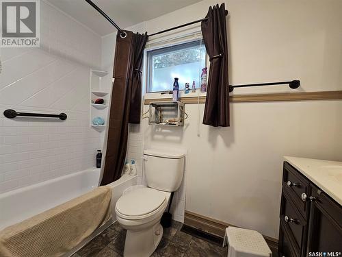 #10 Carefree Park, Bone Creek Rm No. 108, SK - Indoor Photo Showing Bathroom