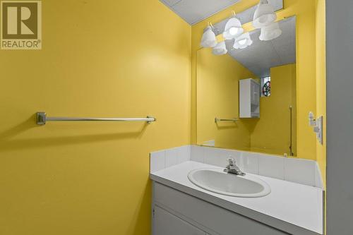 860 4 Avenue Se Lot# 2, Salmon Arm, BC - Indoor Photo Showing Bathroom