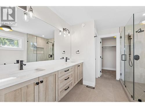 189 Sarsons Drive Lot# 7, Coldstream, BC - Indoor Photo Showing Bathroom