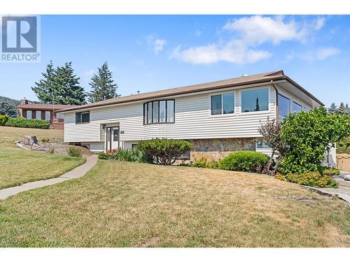 3795 Salloum Road, West Kelowna, BC - Outdoor