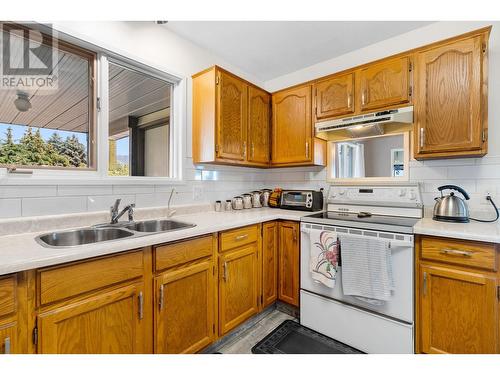 3795 Salloum Road, West Kelowna, BC - Indoor Photo Showing Kitchen With Double Sink