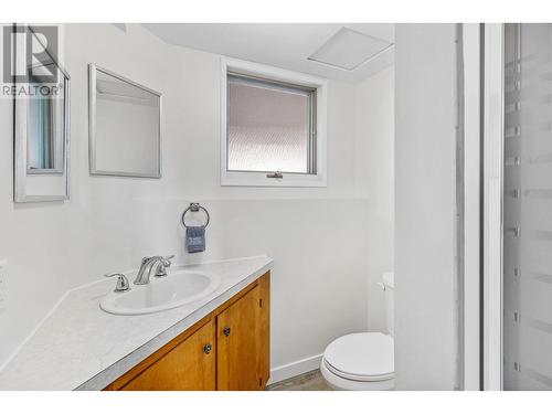 3795 Salloum Road, West Kelowna, BC - Indoor Photo Showing Bathroom