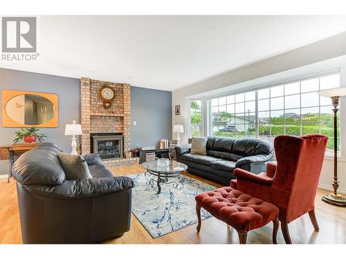 6395 Newton Court, Summerland, BC - Indoor Photo Showing Living Room With Fireplace