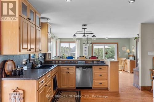 2819 Old Orchard Road, Springwater, ON - Indoor Photo Showing Kitchen With Double Sink