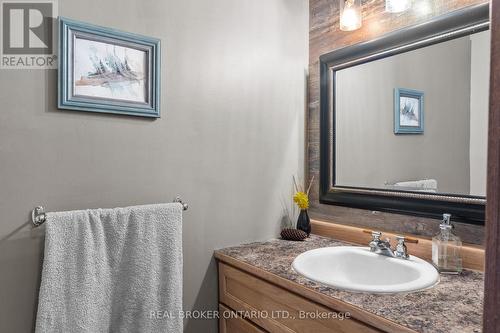 2819 Old Orchard Road, Springwater, ON - Indoor Photo Showing Bathroom