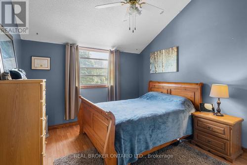 2819 Old Orchard Road, Springwater, ON - Indoor Photo Showing Bedroom