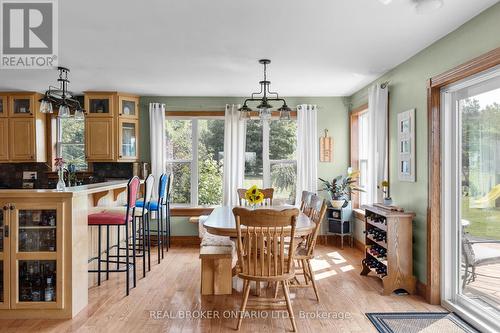 2819 Old Orchard Road, Springwater, ON - Indoor Photo Showing Dining Room