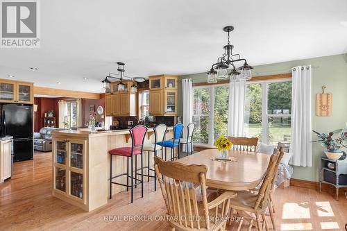 2819 Old Orchard Road, Springwater, ON - Indoor Photo Showing Dining Room