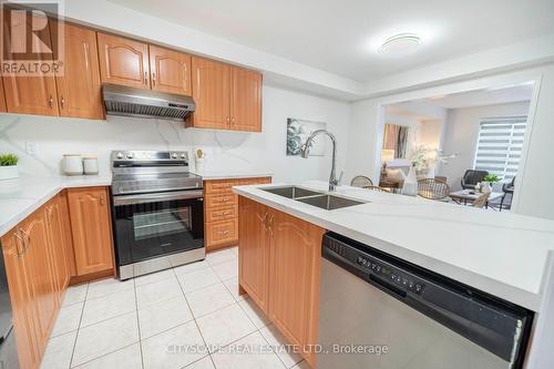 2178 Fiddlers Way, Oakville (West Oak Trails), ON - Indoor Photo Showing Kitchen With Stainless Steel Kitchen With Double Sink