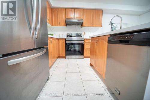 2178 Fiddlers Way, Oakville (West Oak Trails), ON - Indoor Photo Showing Kitchen With Stainless Steel Kitchen