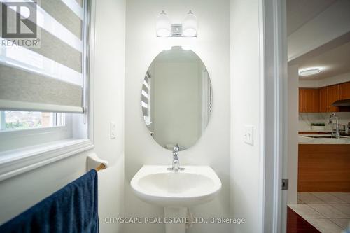 2178 Fiddlers Way, Oakville (West Oak Trails), ON - Indoor Photo Showing Bathroom