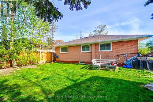 35 Weber Drive, Halton Hills (Georgetown), ON - Outdoor