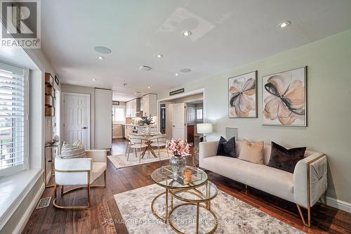 35 Weber Drive, Halton Hills (Georgetown), ON - Indoor Photo Showing Living Room