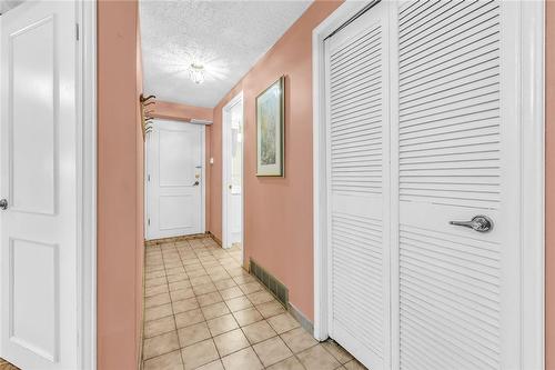 740 Greenhill Avenue, Hamilton, ON - Indoor Photo Showing Other Room