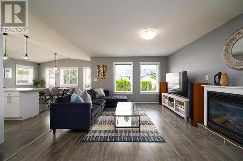 721 Bramble Crt, Kamloops, BC - Indoor Photo Showing Living Room With Fireplace