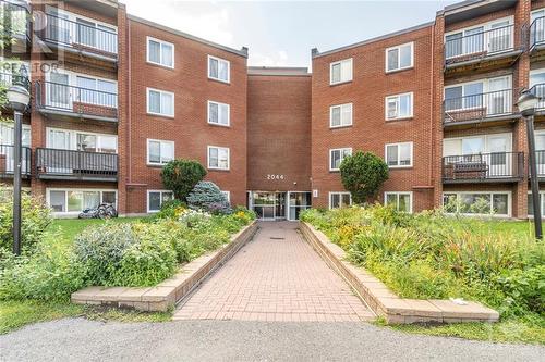 2044 Arrowsmith Drive Unit#101A, Ottawa, ON - Outdoor