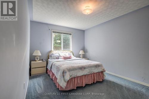 34 Eula White Place, London, ON - Indoor Photo Showing Bedroom