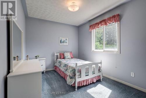 34 Eula White Place, London, ON - Indoor Photo Showing Bedroom