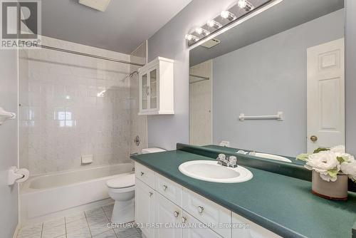 34 Eula White Place, London, ON - Indoor Photo Showing Bathroom