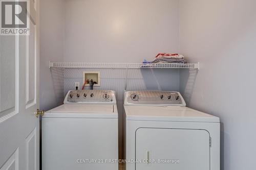 34 Eula White Place, London, ON - Indoor Photo Showing Laundry Room