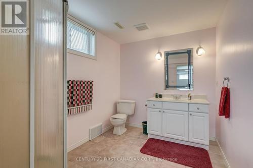 34 Eula White Place, London, ON - Indoor Photo Showing Bathroom