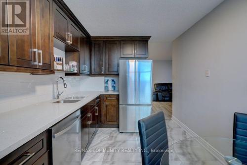 1910 - 100 Wingarden Court, Toronto (Malvern), ON - Indoor Photo Showing Kitchen With Double Sink