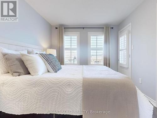 17 Rougeview Park Crescent, Markham (Greensborough), ON - Indoor Photo Showing Bedroom