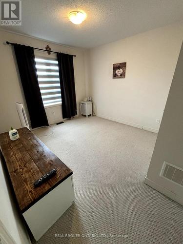 48 Barrow Avenue, Bradford West Gwillimbury, ON - Indoor Photo Showing Other Room