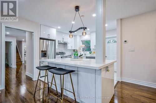 9 Mooreshead Drive, Toronto (Etobicoke West Mall), ON - Indoor Photo Showing Kitchen With Upgraded Kitchen