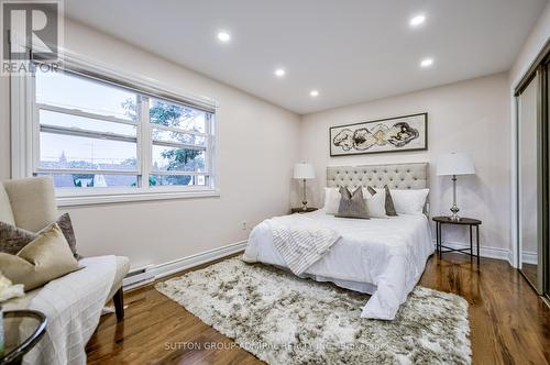 9 Mooreshead Drive, Toronto (Etobicoke West Mall), ON - Indoor Photo Showing Bedroom