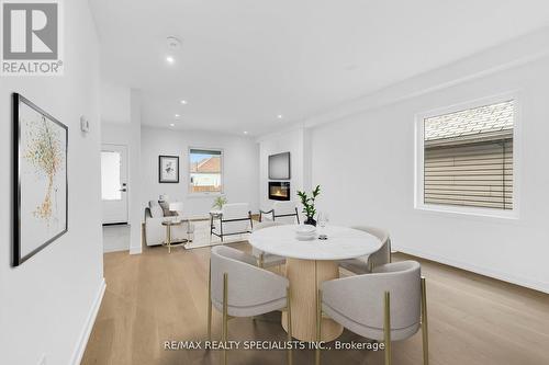 90 Frederick Avenue, Hamilton (Crown Point), ON - Indoor Photo Showing Dining Room