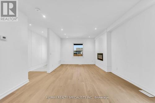 90 Frederick Avenue, Hamilton (Crown Point), ON - Indoor Photo Showing Other Room