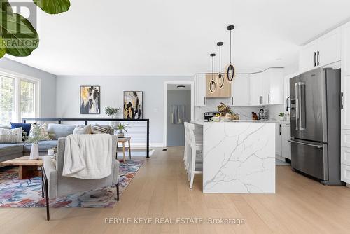 1322 Britannia Road, Huntsville, ON - Indoor Photo Showing Kitchen