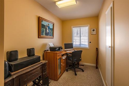 149 Pineview Drive, Kaleden, BC - Indoor Photo Showing Office