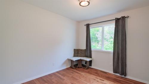 1556 Blackwood Drive, Kelowna, BC - Indoor Photo Showing Other Room