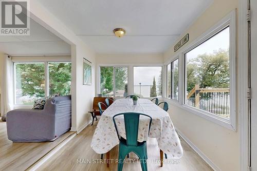 90 Plum Point Lane, Kawartha Lakes, ON - Indoor Photo Showing Dining Room