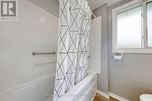 90 Plum Point Lane, Kawartha Lakes, ON - Indoor Photo Showing Bathroom