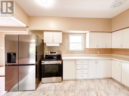 4049 Hwy 6, Hamilton, ON - Indoor Photo Showing Kitchen