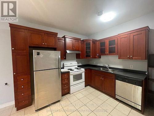 198 St.Davids Road, St. Catharines, ON - Indoor Photo Showing Kitchen With Double Sink