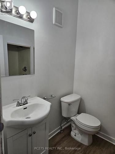 185 Brock Street N, Sarnia, ON - Indoor Photo Showing Bathroom