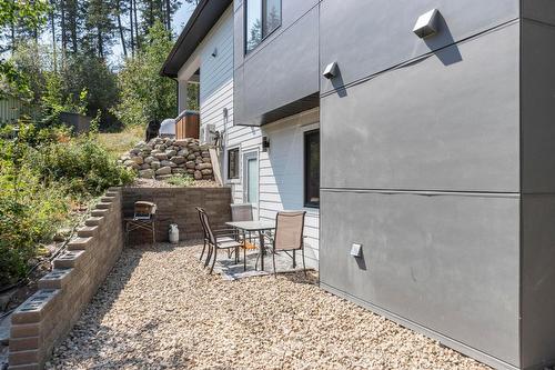 7864 Alpine Road, Kelowna, BC - Outdoor With Exterior